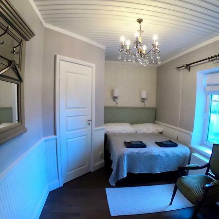 Villa Kertelhof Guesthouse Кярдла Екстер'єр фото